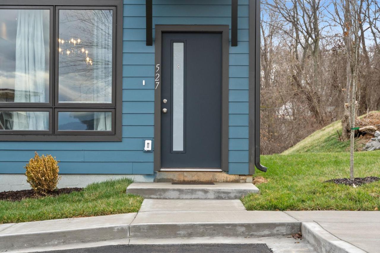 Villa Rebecca'S Downtown Luxury Living Clarksville Esterno foto